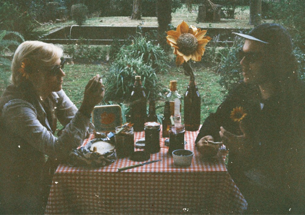 Friday Rock: Sunflowers + The Sueves